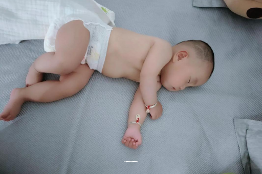 顺德宝宝口水多怎么回事